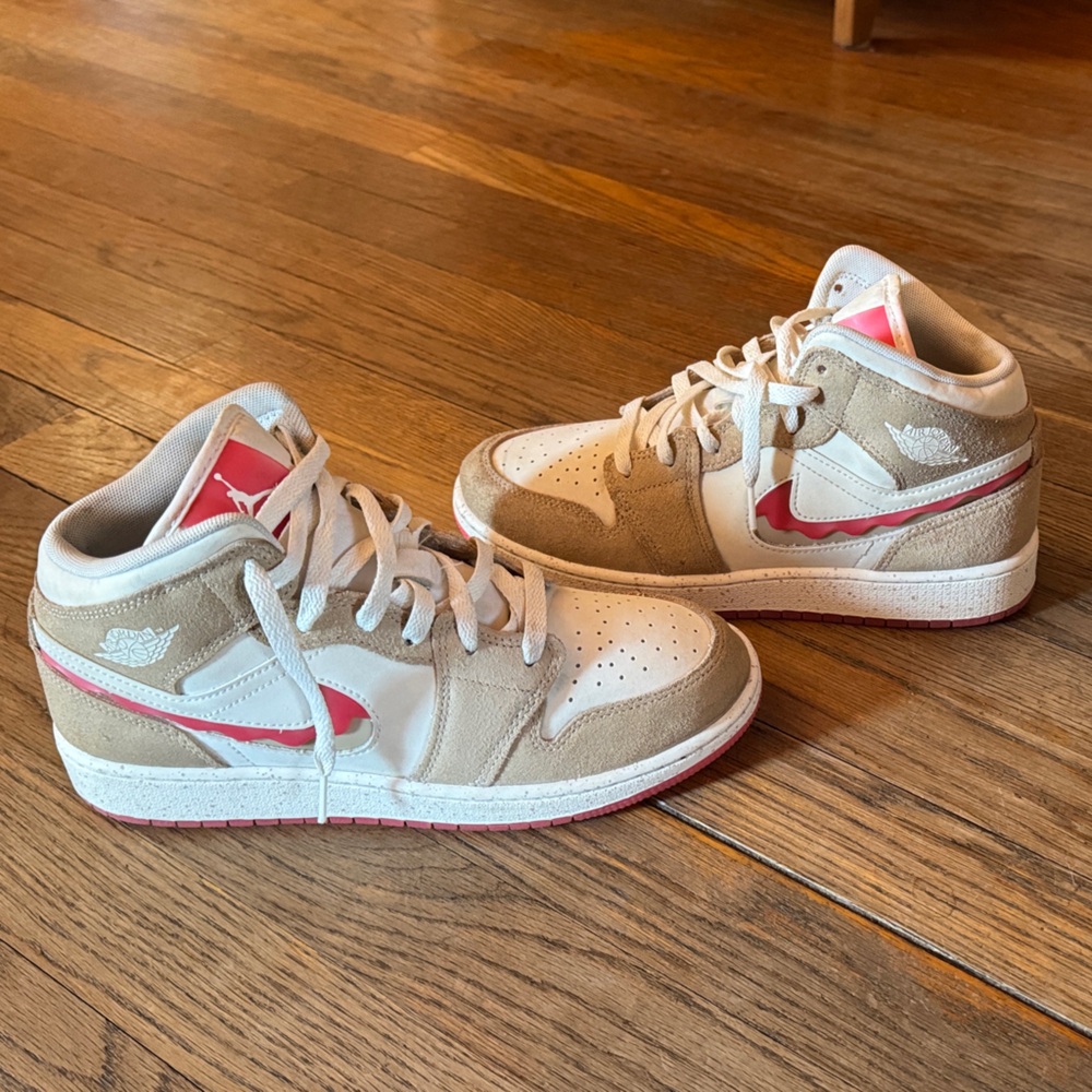 Nike Kids Sneakers Beige and Red
